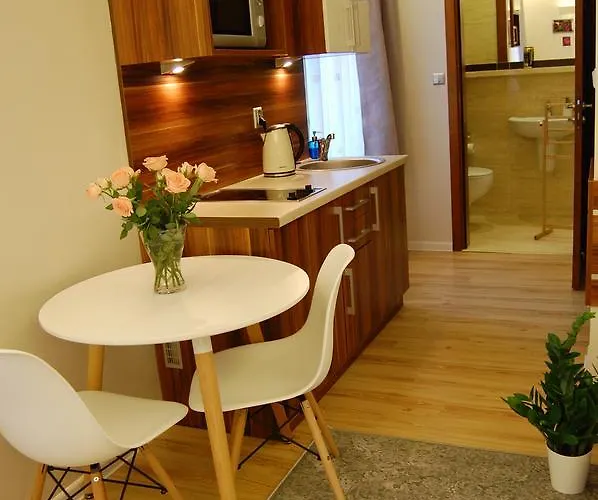 Star Проживание в семье