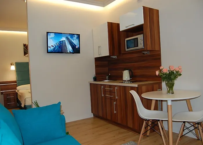 Star Проживание в семье